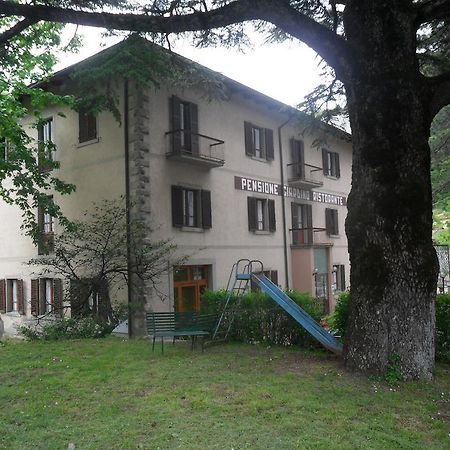 Albergo Giardino Бадья-Праталья Экстерьер фото
